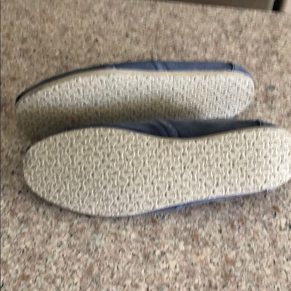 - TOMS SHOES NWT size M 10 Denim Distress Look - Picture 6 of 6